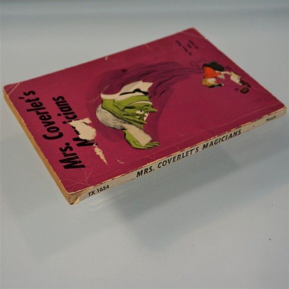 Mrs Coverlets Magicians By Mary Nash Vintage 1970 Softcover Scholastic Book - Picture 6 of 10